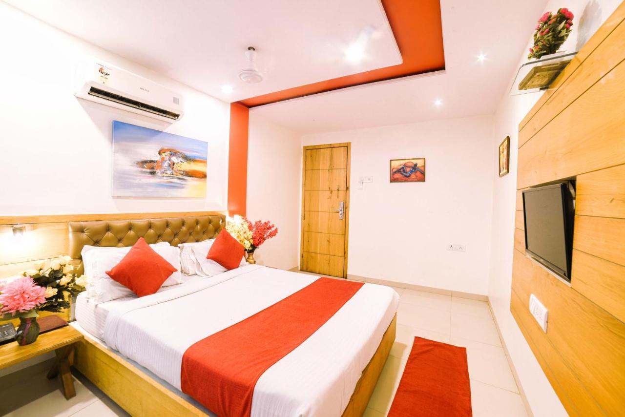 Hotel Grandeur-Near Mumbai International Airport Zewnętrze zdjęcie