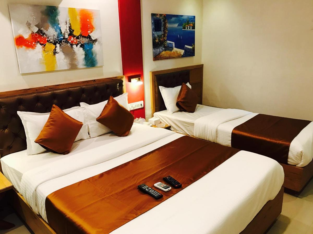 Hotel Grandeur-Near Mumbai International Airport Zewnętrze zdjęcie