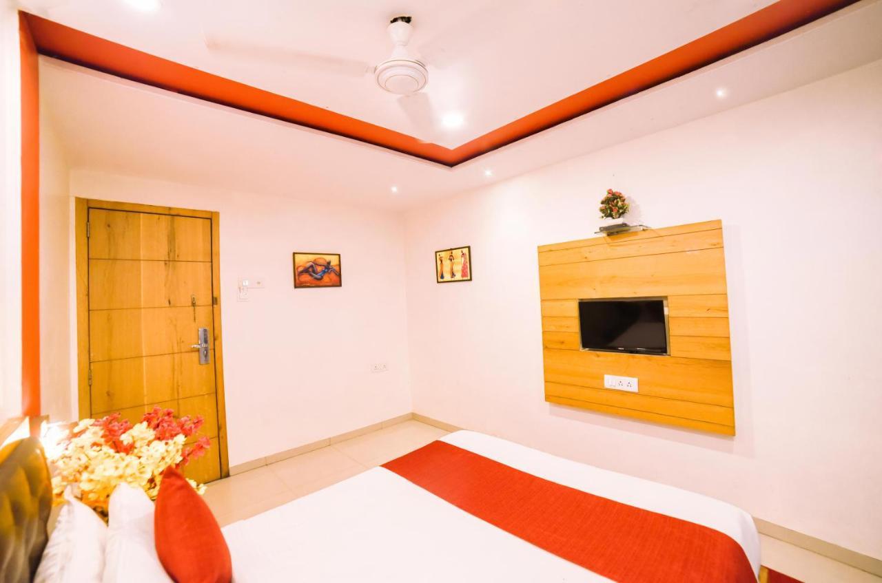 Hotel Grandeur-Near Mumbai International Airport Zewnętrze zdjęcie